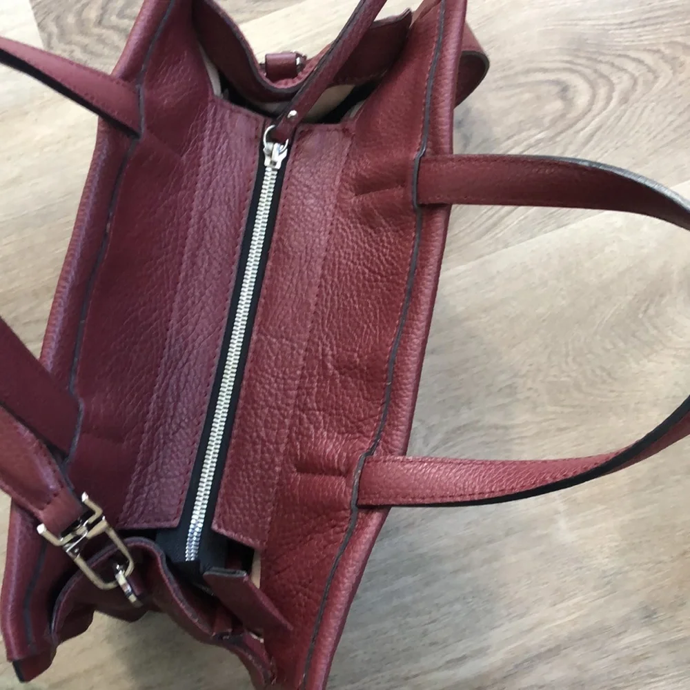 Gianni Chiarini Leather Made in Italy Bag - Picture 16 of 17